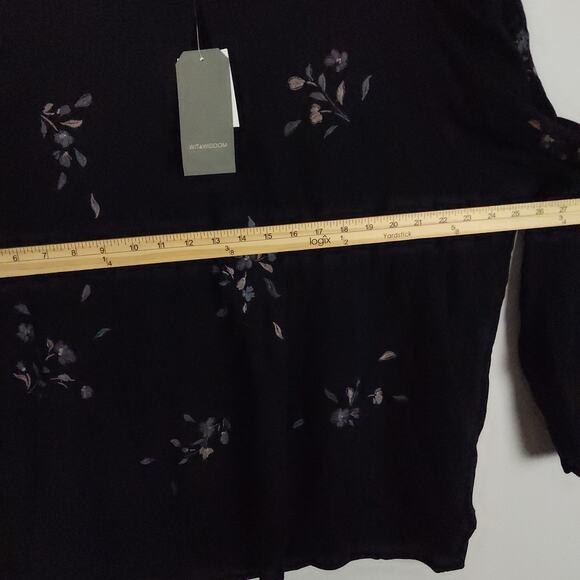 Wit & Wisdom Floral Embroidered Sweatshirt Size 3X Dark Blue Shirred Keyhole - Picture 11 of 14